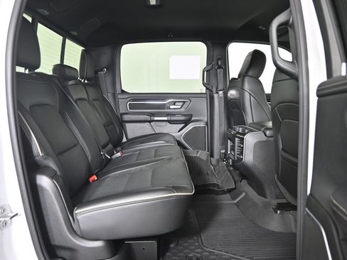 Used 2020 RAM 1500 Laramie AWD/4WD image 17
