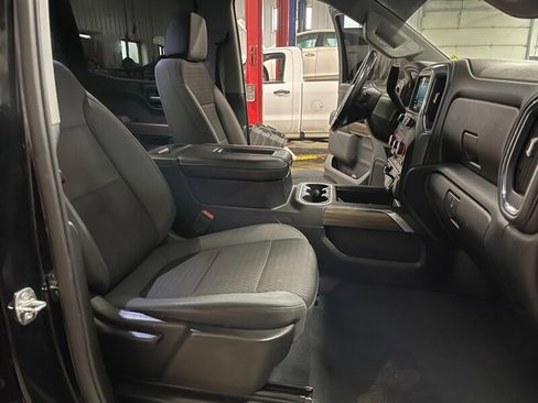 Used 2019 Chevrolet Silverado 1500 LT Trail Boss image 18