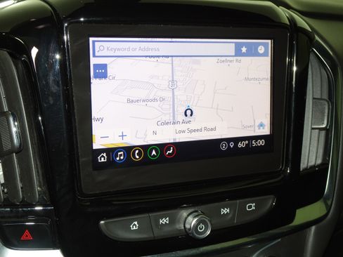 Used 2023 Chevrolet Traverse RS image 71