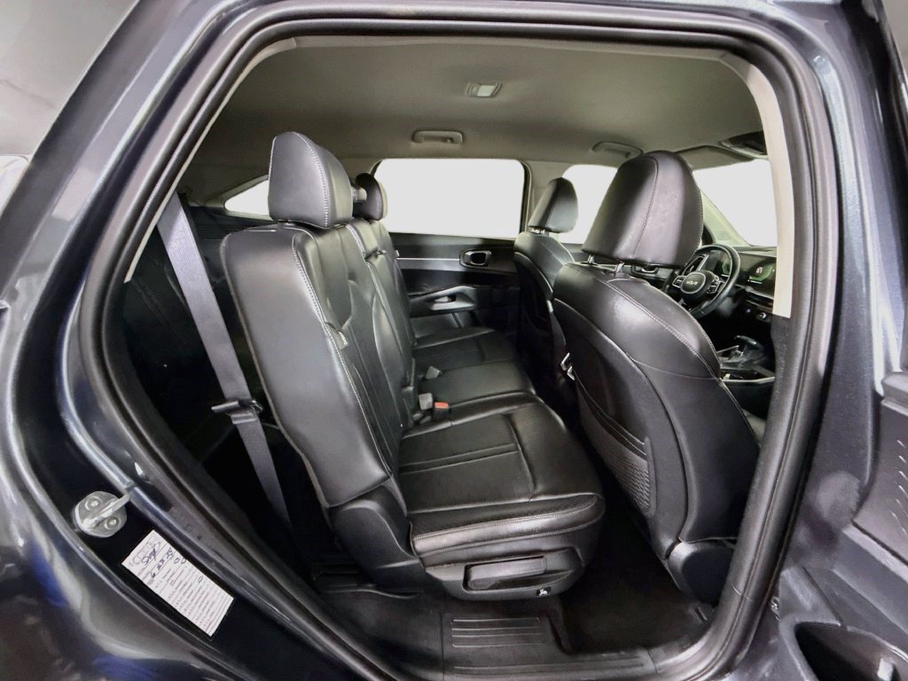 Used 2024 Kia Sorento S AWD/4WD image 26