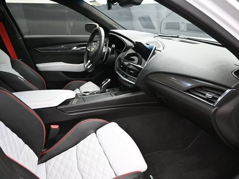 Used 2023 Cadillac CT5 V Blackwing w/ Driver Assist Package RWD image 18