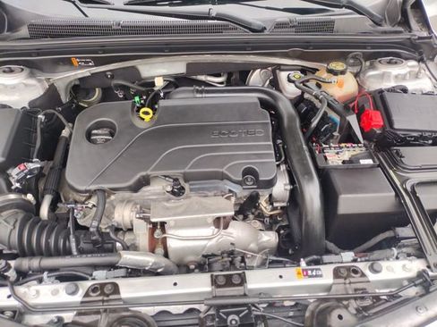 Used 2022 Chevrolet Malibu LT image 24