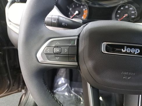 Certified 2024 Jeep Compass Limited image 16