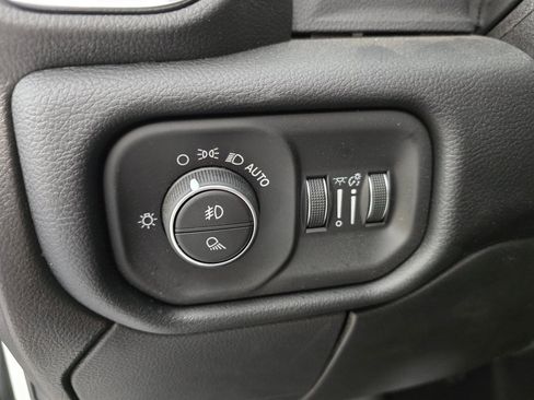 New 2026 RAM 2500 Laramie AWD/4WD image 25