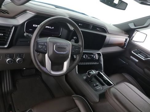 Used 2024 GMC Sierra 1500 Denali AWD/4WD image 17