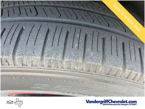 Used 2021 Chevrolet Traverse Premier w/ Redline Edition FWD image 8