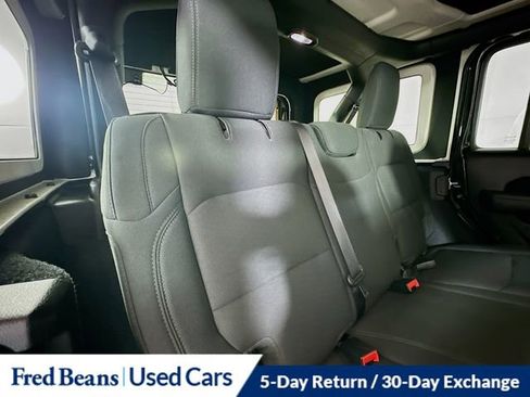 Used 2022 Jeep Wrangler Unlimited Sport AWD/4WD image 28