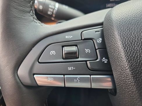 Used 2025 Cadillac XT4 Premium Luxury FWD image 26