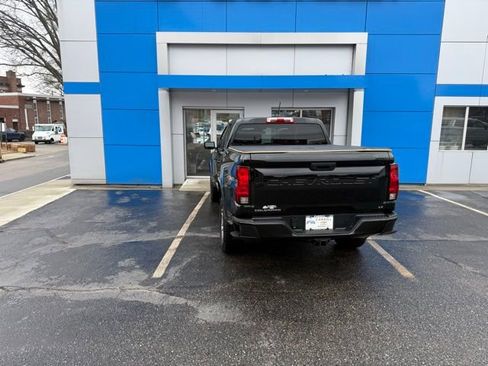 Used 2024 Chevrolet Colorado LT image 6