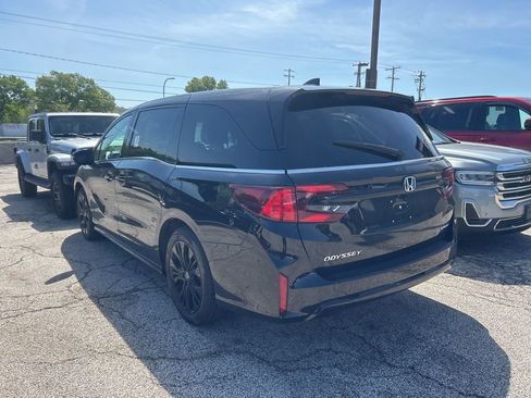 Used 2025 Honda Odyssey Sport-L image 6