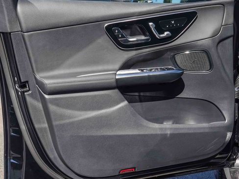 Used 2026 Mercedes-Benz GLC 300 image 20