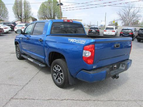 Used 2017 Toyota Tundra SR5 w/ TRD Off Road Package AWD/4WD image 5