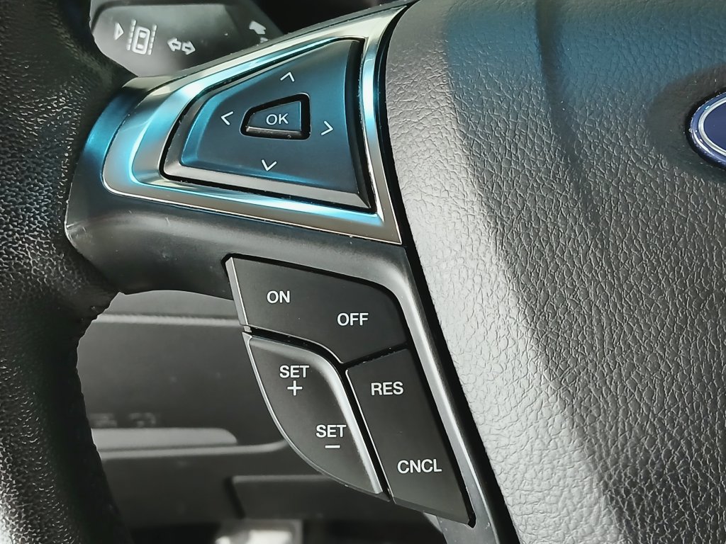Used 2024 Ford Edge Titanium AWD/4WD image 29