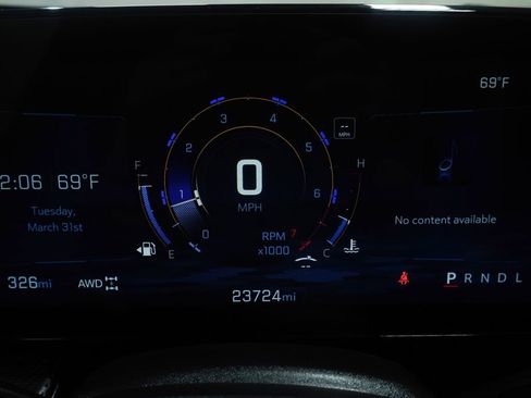 Used 2025 Chevrolet Equinox LT w/ Convenience Package II image 24