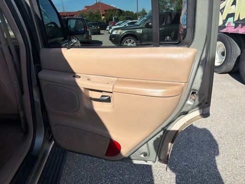 Used 1999 Ford Explorer AWD 4-Door image 26