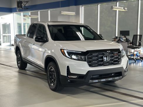 New 2026 Honda Ridgeline TrailSport image 3