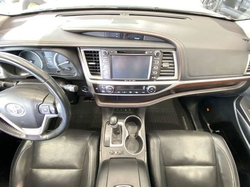 Used 2016 Toyota Highlander Limited AWD/4WD image 24