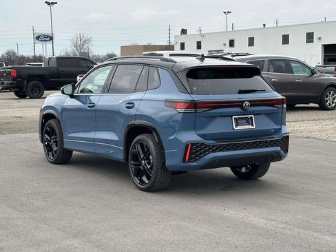 New 2026 Volkswagen Tiguan SE R-Line AWD/4WD image 3