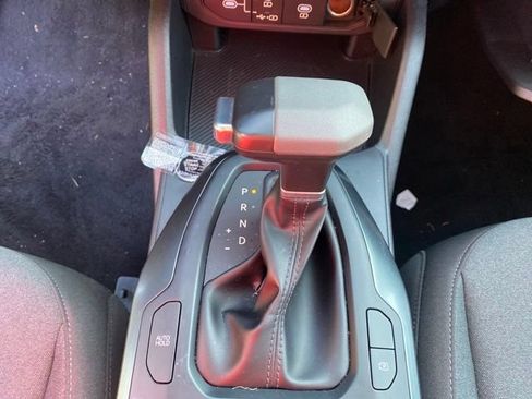 Used 2025 Kia K4 FWD image 18