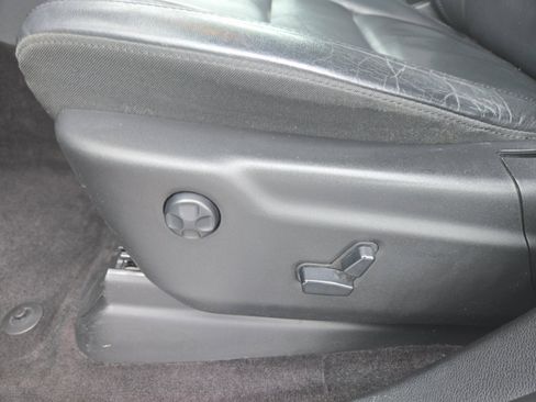 Used 2018 Jeep Grand Cherokee Limited image 12