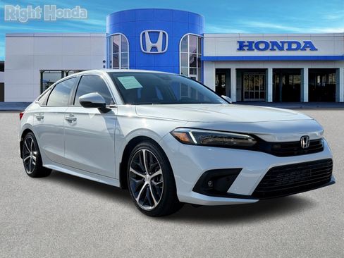 Certified 2024 Honda Civic Touring image 10