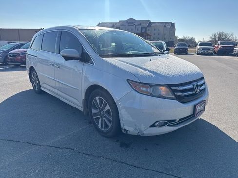 Used 2014 Honda Odyssey Touring image 1
