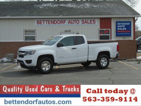 Used 2018 Chevrolet Colorado W/T w/ WT Convenience Package image 2