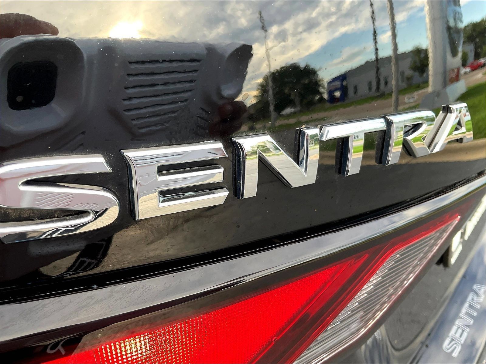Certified 2024 Nissan Sentra SV FWD image 27