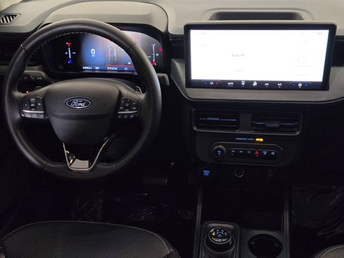 Used 2025 Ford Maverick Lobo AWD/4WD image 26