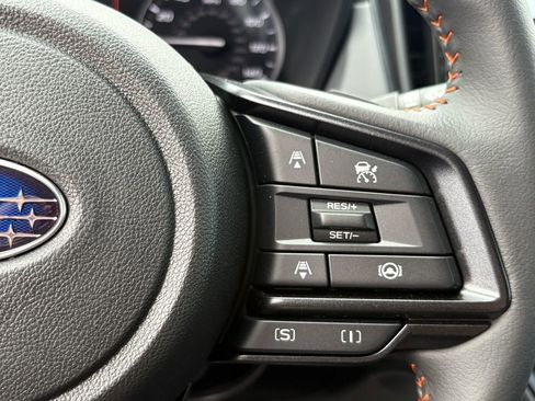 New 2025 Subaru Crosstrek 2.5i Limited w/ Crosstrek Mirror Package image 17