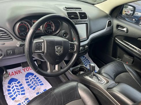 Used 2017 Dodge Journey Crossroad FWD image 11