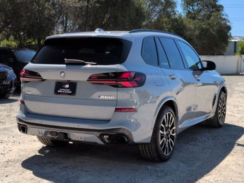 New 2026 BMW X5 M60i image 2