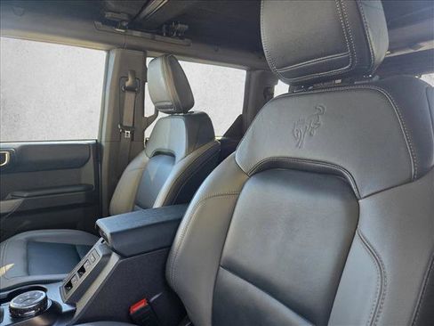 Used 2023 Ford Bronco Outer Banks w/ Sasquatch Package image 11