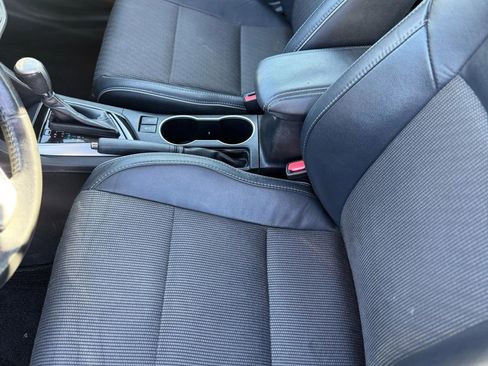 Used 2014 Toyota Corolla S image 25