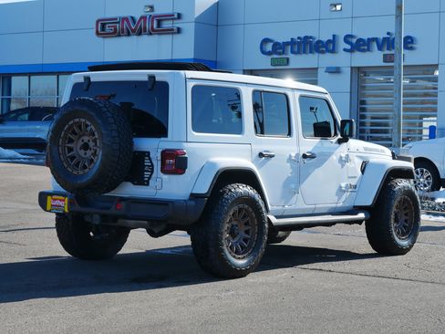 Used 2024 Jeep Wrangler Sahara w/ Technology Group image 7