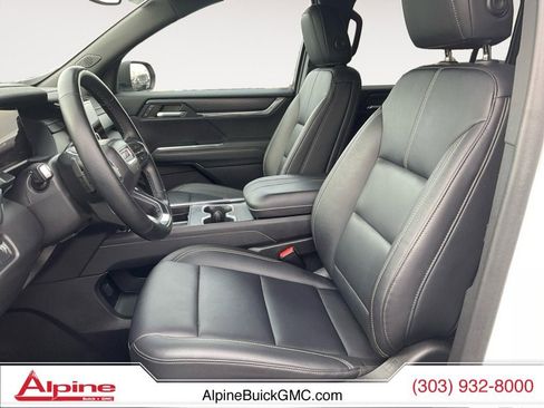 Used 2024 GMC Acadia Elevation image 9