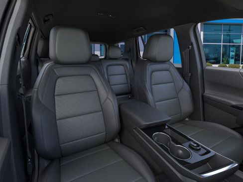 New 2026 Chevrolet Equinox LT w/ Convenience Package II image 17