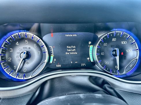 New 2026 Chrysler Pacifica Pinnacle image 17