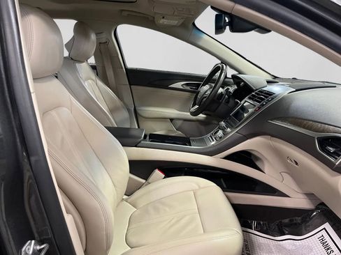 Used 2019 Lincoln MKZ Reserve w/ Reserve Plus Package image 24