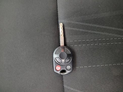 Used 2018 Ford Focus SE w/ Cold Weather Package image 32