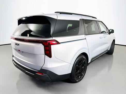 New 2026 Kia Carnival SX w/ SX Dark Edition Package image 7