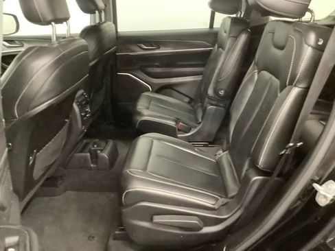 Used 2023 Jeep Grand Cherokee L Limited w/ Black Appearance Package image 6