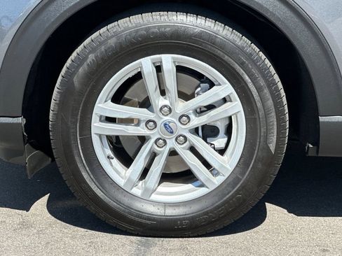 Certified 2023 Ford Explorer XLT w/ Equipment Group 202A RWD image 30