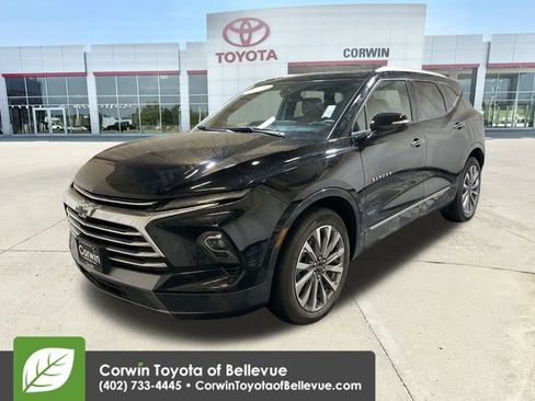 Used 2023 Chevrolet Blazer Premier w/ Driver Confidence II Package image 4