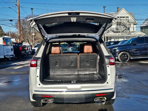 Used 2021 Chevrolet Traverse High Country w/ LPO, Floor Liner Package image 22