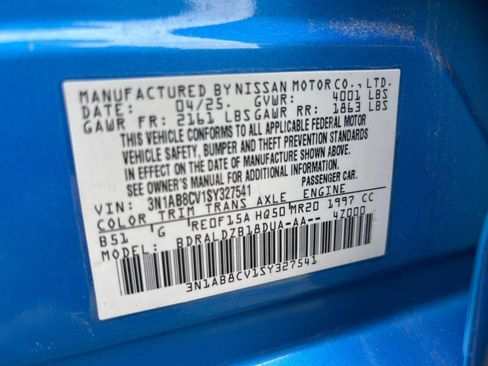 Used 2025 Nissan Sentra SV FWD image 34