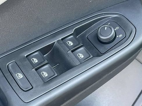 Certified 2023 Volkswagen Taos S w/ Driver Assistance Package FWD image 16