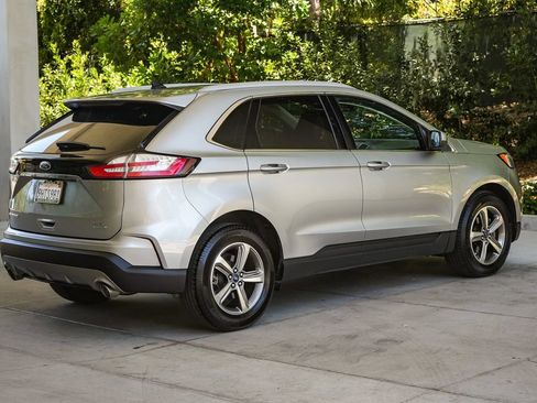 Used 2020 Ford Edge SEL w/ Convenience Package FWD image 6