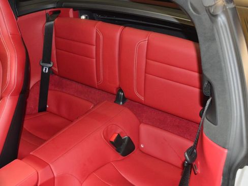 Certified 2025 Porsche 911 Targa 4 GTS AWD/4WD image 35