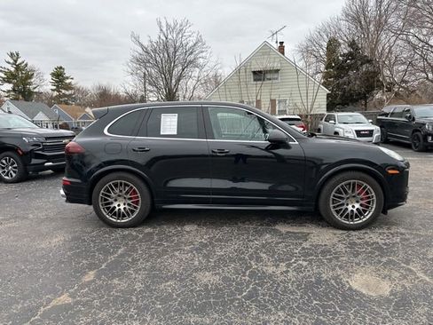 Used 2016 Porsche Cayenne GTS image 4